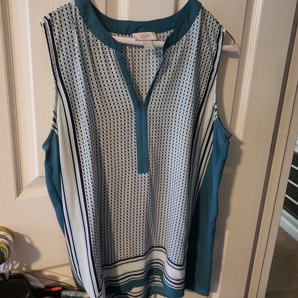 Loft Sleeveless Black V Neck Top